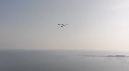 Türkiyənin F-16 təyyarələri Bakı səmasında – VİDEO