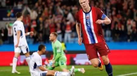 Haalanddan komanda yoldaşlarına “QONAQLIQ” - FOTO