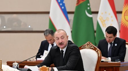 İlham Əliyev Xəzərin dibi ilə çəkiləcək elektrik kabelindən danışdı