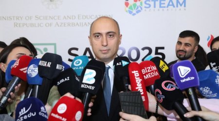 “6 saatlıq dərs yükü olan kənd məktəblərinə müəllim tapmaq çətindir” – Emin Əmrullayev