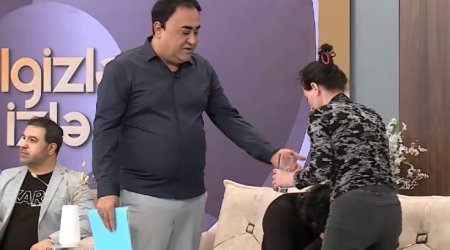 Elgizdən efirdə halı pisləşən şəxsə fərqli reaksiya - VİDEO
