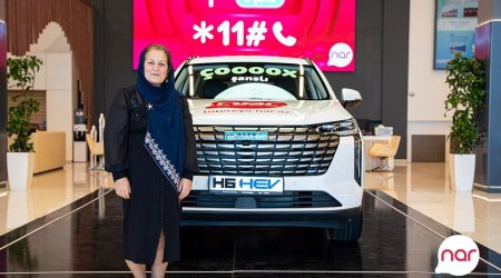 “Nar”ın həyəcan dolu lotereyasının növbəti qalibi yeni avtomobilinin açarlarını təhvil aldı