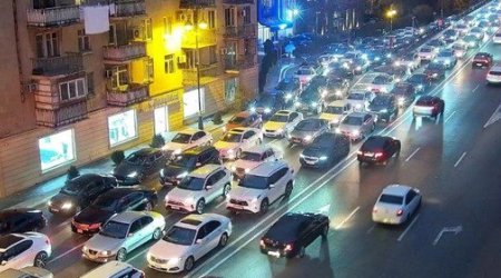 Sürücülərin DİQQƏTİNƏ: Bəzi yollarda tıxac var - FOTO