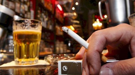 Bakıda &ldquo;Siqaretimi kim çəkib?&rdquo; mübahisəsində üç nəfər BIÇAQLANDI