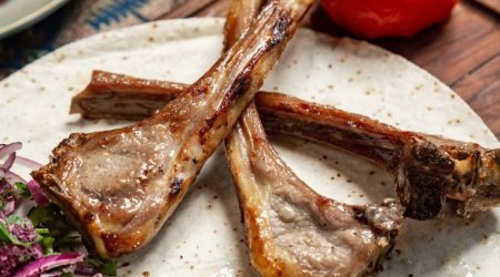 Dadı dillərdə, adı siyahılarda olmayan Azərbaycan kababı – Dünya niyə bu yeməyimizi “görmür”?