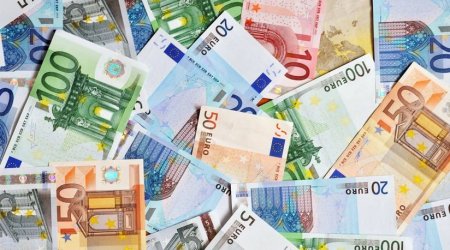 Valyuta məzənnələri: Avro və rus rublu bahalaşdı