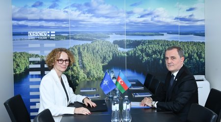 Ceyhun Bayramov NATO rəsmisi ilə regional təhlükəsizliyi müzakirə edib - FOTO