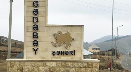 Gədəbəydə kişi evinin həyətində ölü TAPILDI