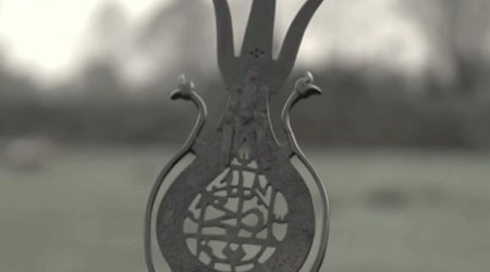 Astarada Səfəvilərə aid döyüş bayrağının başlığı TAPILDI - VİDEO