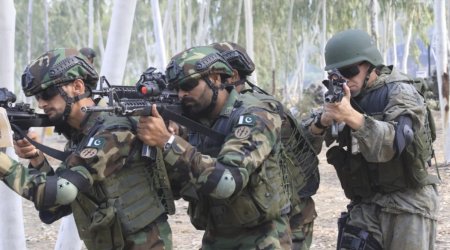 Pakistan ordusu 12 terrorçunu məhv etdi - FOTO