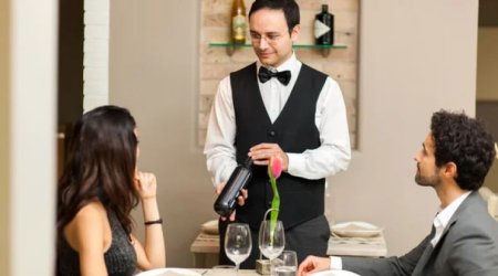 Restoranların müştəridən &ldquo;servis haqqı&rdquo; tələb etməsi QANUNSUZDUR?