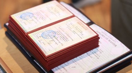 Xarici diplomların tanınması gələn ilin əvvəlinə qədər DAYANDIRILIR