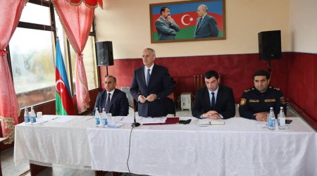 Şirvanlı sakinləri kənd yolları ilə bağlı problemləri rayon rəhbərinə çatdırdılar - FOTO