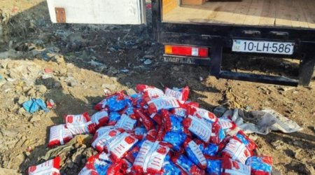 İrandan Azərbaycana idxal edilən konfet məhv edildi &ndash; FOTO