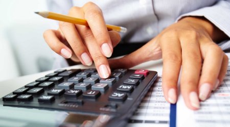 Maaşlar ayda iki dəfə veriləcək - Qanun DƏYİŞİR