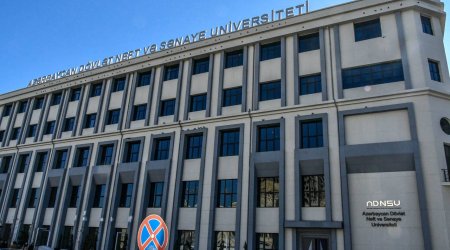 ADNSU-nun əməkdaşlarına bayrama görə yüksək məbləğdə mükafat verildi