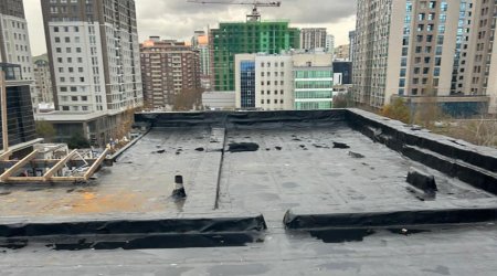 Bakıda təmir zamanı tarixi binaya vurulan zərər aradan qaldırılır &ndash; FOTO