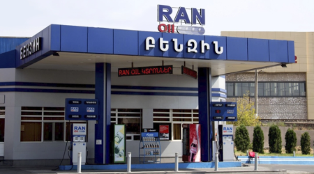 Azərbaycan benzini Ermənistanın yanacaqdoldurma şəbəkələrində &ndash; FOTO