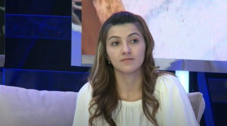 Qayınanasının ölümünə görə efirdə saxlanılan Əfsanə DANIŞDI - VİDEO