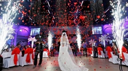 Müğənnilərin toyları əlindən çıxa bilər: Sənətçilər əvəzlənir