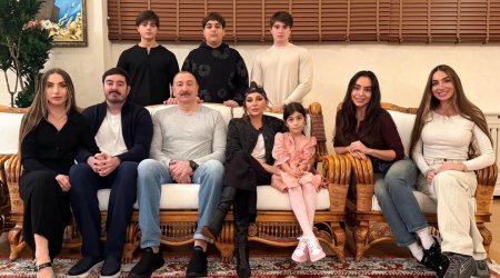 Prezidentin doğum günündən AİLƏ FOTOSU