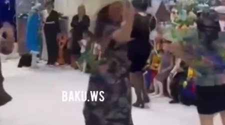 Bakıda bağçada yayılan görüntülər müzakirələrə səbəb oldu - VİDEO