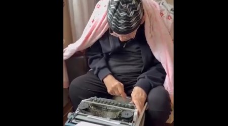 94 yaşlı şairin makina VİDEOSU: Nəriman Həsənzadə nə yazırmış?
