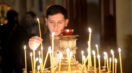 Pravoslavlar Milad bayramını qeyd edirlər - VİDEO