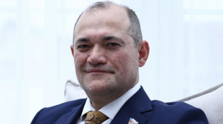 Deputatın Dubayda toy edən qardaşını niyə döydülər? - FOTO