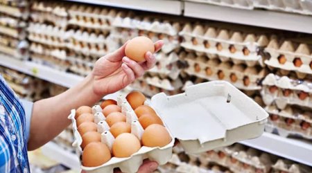 Marketlərdə yumurta satışına MƏHDUDİYYƏT tətbiq olundu – Qıtlıq iddialarına CAVAB