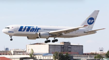 Moskvaya uçan təyyarə qəza siqnalı verdi - Göyərtədə 200-dən çox sərnişin var - VİDEO