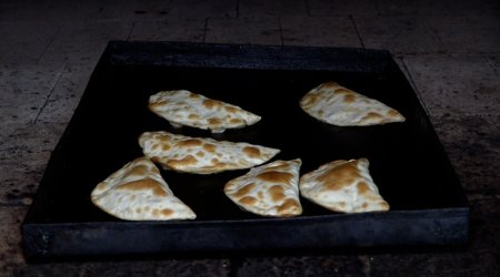 Bu restoranlarda &ldquo;dəvə qutabı&rdquo; menyudan çıxarıldı &ndash; FOTO/VİDEO