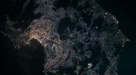 Bakının Yeni il gecəsi atəşfəşanlığını kosmosdan əks etdirən görüntülər &ndash; ANBAAN VİDEO