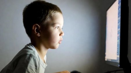 Bu ölkədə 15 yaşdan kiçik uşaqların sosial mediadan istifadəsi qadağan ediləcək