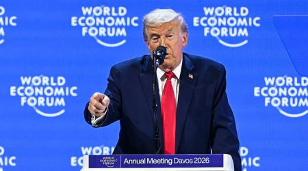 Tramp Davosda özünü diktator adlandırdı - VİDEO