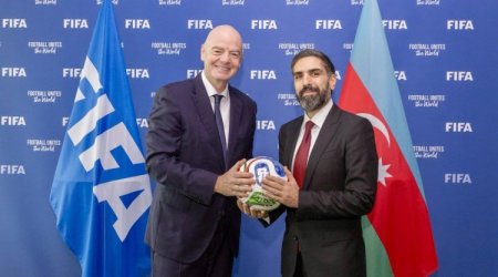 Rövşən Nəcəf FİFA prezidenti ilə GÖRÜŞDÜ