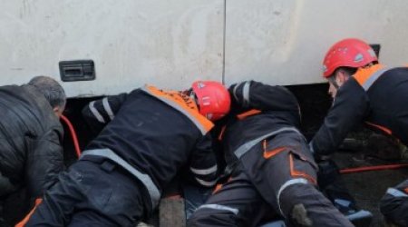 Lənkəranda avtobus onu təmir edən kişinin üstünə aşdı - FOTO