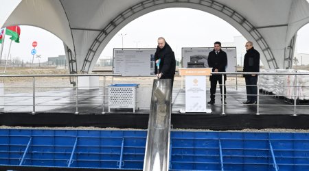 Prezident Sumqayıtda polipropilen və laminatlı kisə istehsalı müəssisəsinin təməlini qoydu &ndash; FOTO