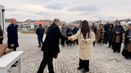 Horovlu kəndində daha 20 ailəyə evlərinin açarları təqdim olundu - FOTO