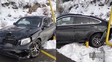 Şahbuzda minik avtomobili qaz xəttinə çırpıldı - Sakinlər qazsız qaldı