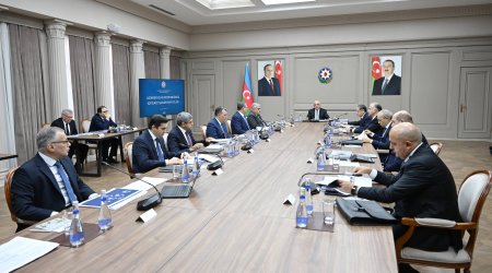 İqtisadi Şuranın iclası KEÇİRİLDİ &ndash; FOTO