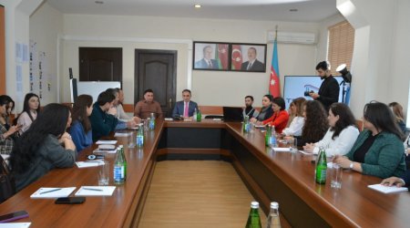 &ldquo;Uğurlu kommunikasiya: səlis nitq və sərlövhə yaradıcılığı&rdquo; mövzusunda təlim keçirildi - FOTO