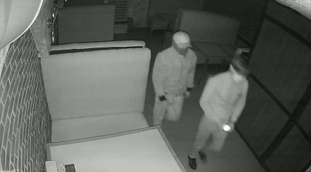 Bakıda kafedən oğurluq edənlər kameraya düşdü – ANBAAN VİDEO