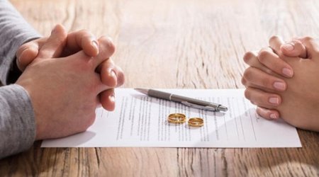 Heç bir əsas olmadan dağılan AİLƏLƏR &ndash; Məhkəmədə niyə səbəb tələb olunmur?