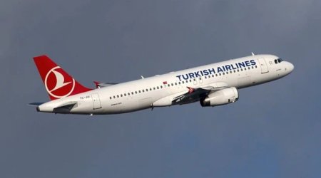 Türkiyəyə məxsus təyyarə göydə ALOVLANDI