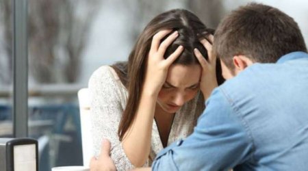 Qayınatası maşın almadığı üçün arvadını döydü