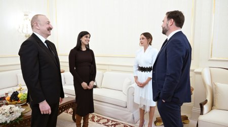 &ldquo;Burada yeməklər çox ləziz olmalıdır, bir az sonra dadacağıq&rdquo; &ndash; VİDEO