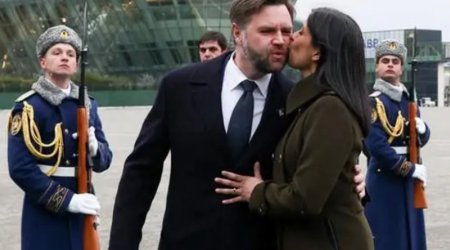 Ərini Bakı aeroportunda buna görə öpübmüş - VİDEO