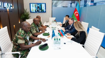 Afrika ölkələri Azərbaycanın müdafiə sənayesi barədə MƏLUMATLANDIRILDI - FOTO