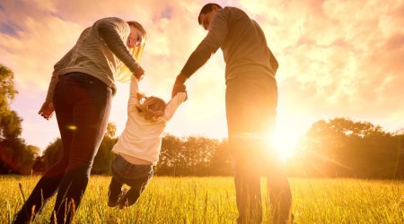 Son 7 ildə övladlığa verilən uşaqların SAYI AÇIQLANDI